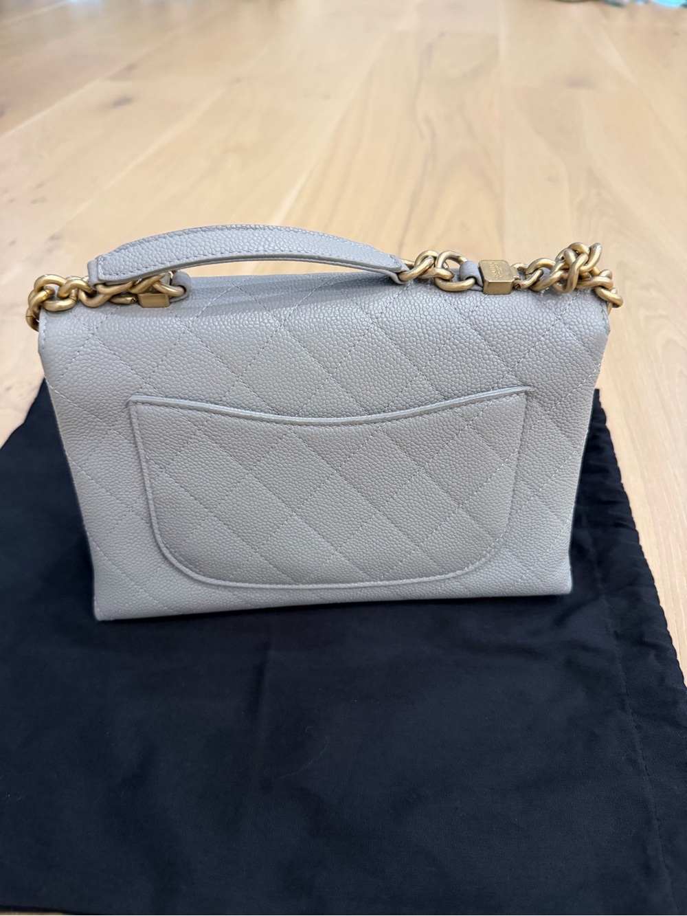 Grained Calfskin Small Stitched Flap - Picture 16 of 16